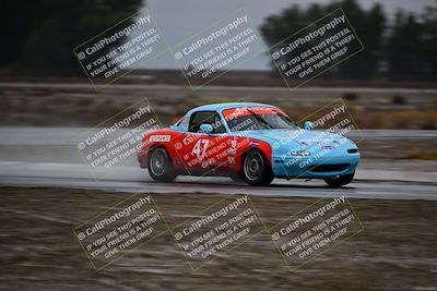 media/Nov-15-2025-CalClub SCCA (Sat) [[7bfa5a7151]]/Race/Group 4/